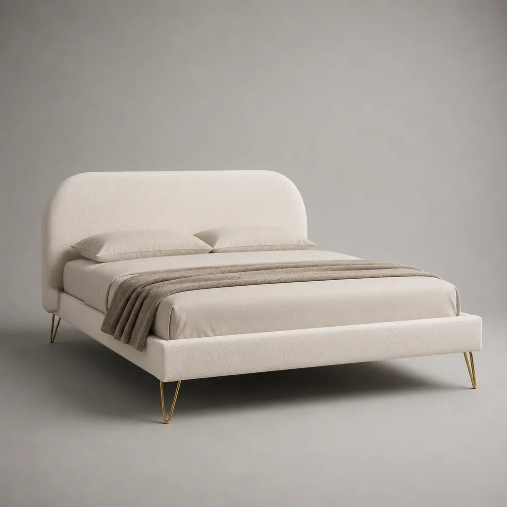 Polsterbett Doppelbett 160 × 200 cm mit abgerundetem Kopfteil, Bouclé-Stoffbezug und Stahlfüßen, Cremeweiß/Messingfarben